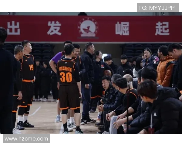 西安篮球队团队配合分析与战术探讨助力球队提升竞技水平 西安篮球队团队配合分析与战术探讨助力球队提升竞技水平