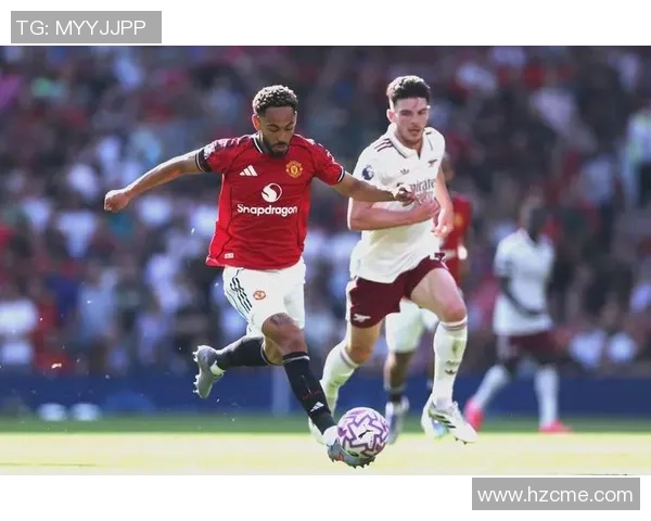 曼联友谊赛大胜阿森纳神秘扑救引发争议判罚全场沸腾