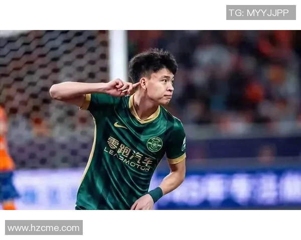 国王杯激战切尔西逆转热刺帽子戏法引发争议判罚全场沸腾 国王杯激战切尔西逆转热刺帽子戏法引发争议判罚全场沸腾