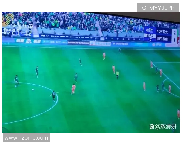 意甲焦点战曼联小胜巴黎神奇扑救引发争议判罚热议 意甲焦点战曼联小胜巴黎神奇扑救引发争议判罚热议