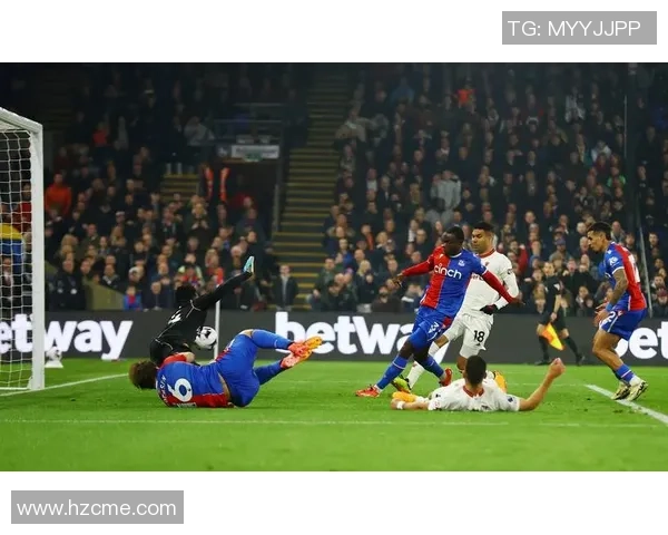 西甲激战阿森纳险胜曼联红牌争议引发全场热议战术解析